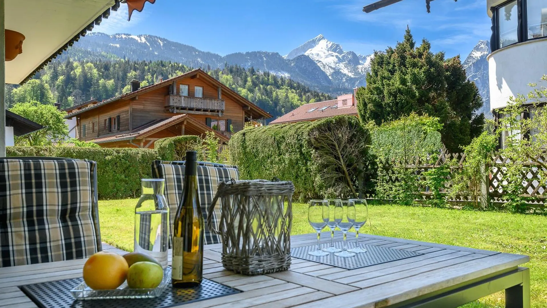Alpenstyle Apartment Garmisch-Partenkirchen