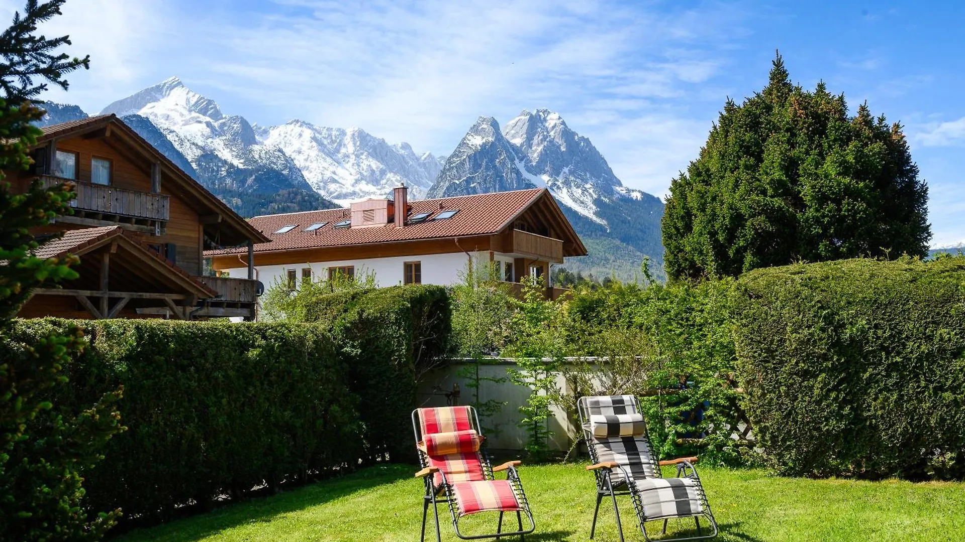 Alpenstyle Apartment Garmisch-Partenkirchen 0*,